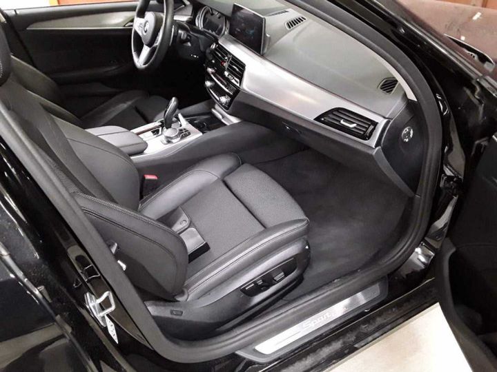 Photo 8 VIN: WBAJP31060BJ21598 - BMW 520 D TOURING 