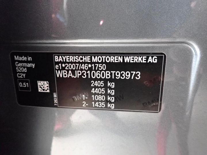 Photo 27 VIN: WBAJP31060BT93973 - BMW SERIA 5 