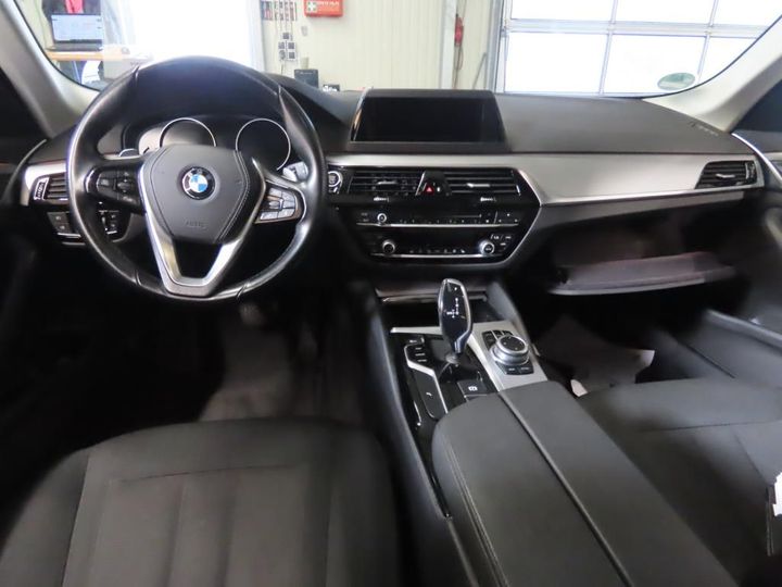 Photo 5 VIN: WBAJP31070BT72923 - BMW 5 TOURING 