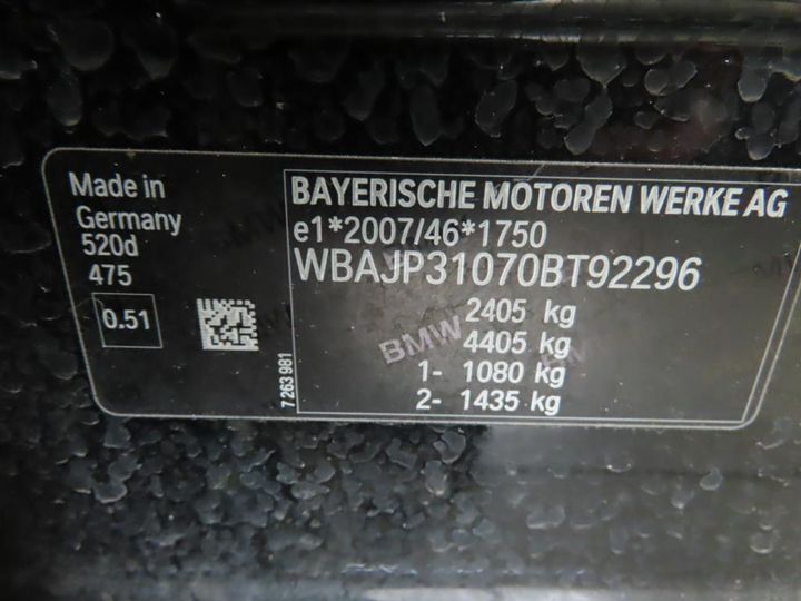 Photo 12 VIN: WBAJP31070BT92296 - BMW 520D 