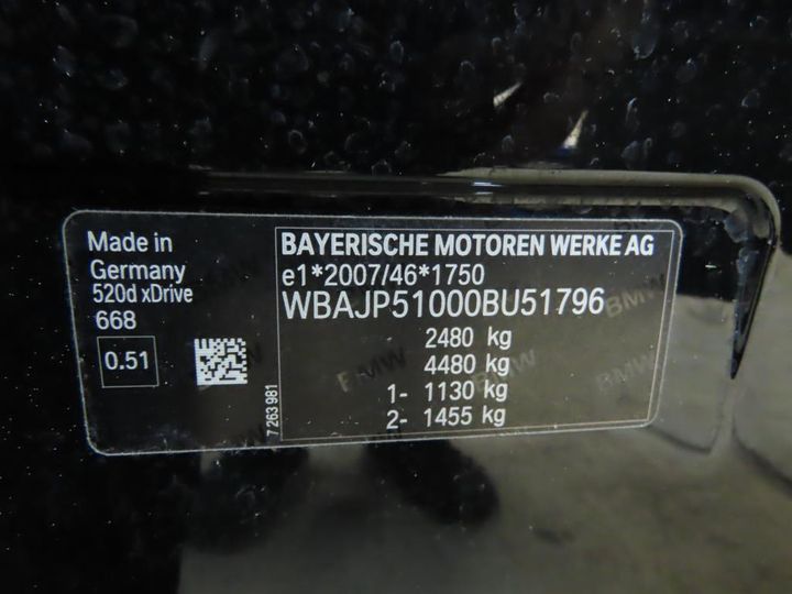 Photo 12 VIN: WBAJP51000BU51796 - BMW 520D 