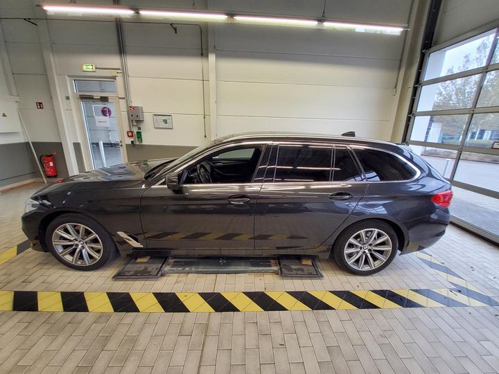 Photo 15 VIN: WBAJP51020BV49700 - BMW 520D 