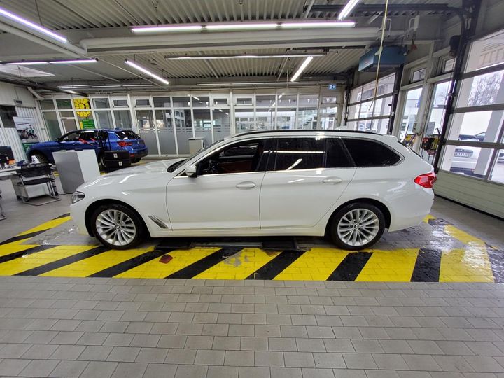 Photo 13 VIN: WBAJP51040BV45924 - BMW 520D 