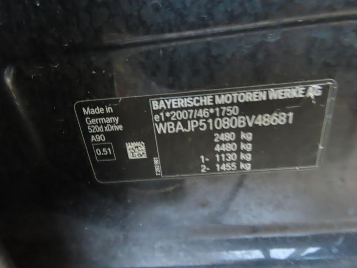 Photo 12 VIN: WBAJP51080BV48681 - BMW 520D 