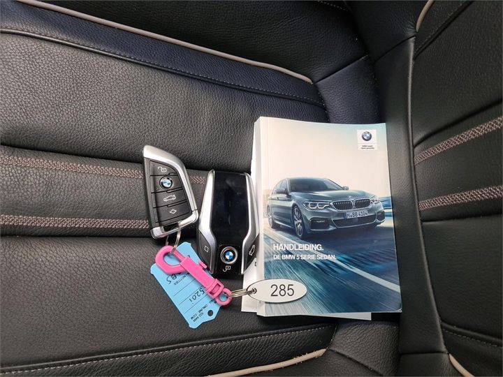 Photo 8 VIN: WBAJR11040CE61845 - BMW 520 