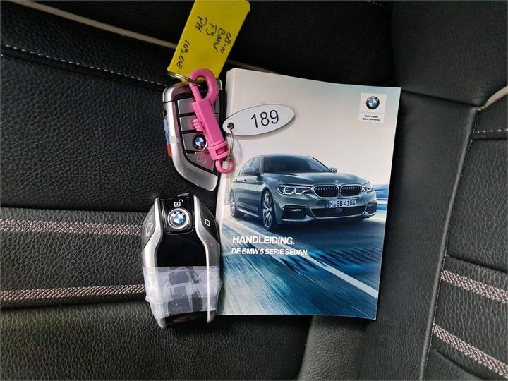 Photo 9 VIN: WBAJR11070CD80144 - BMW 520 