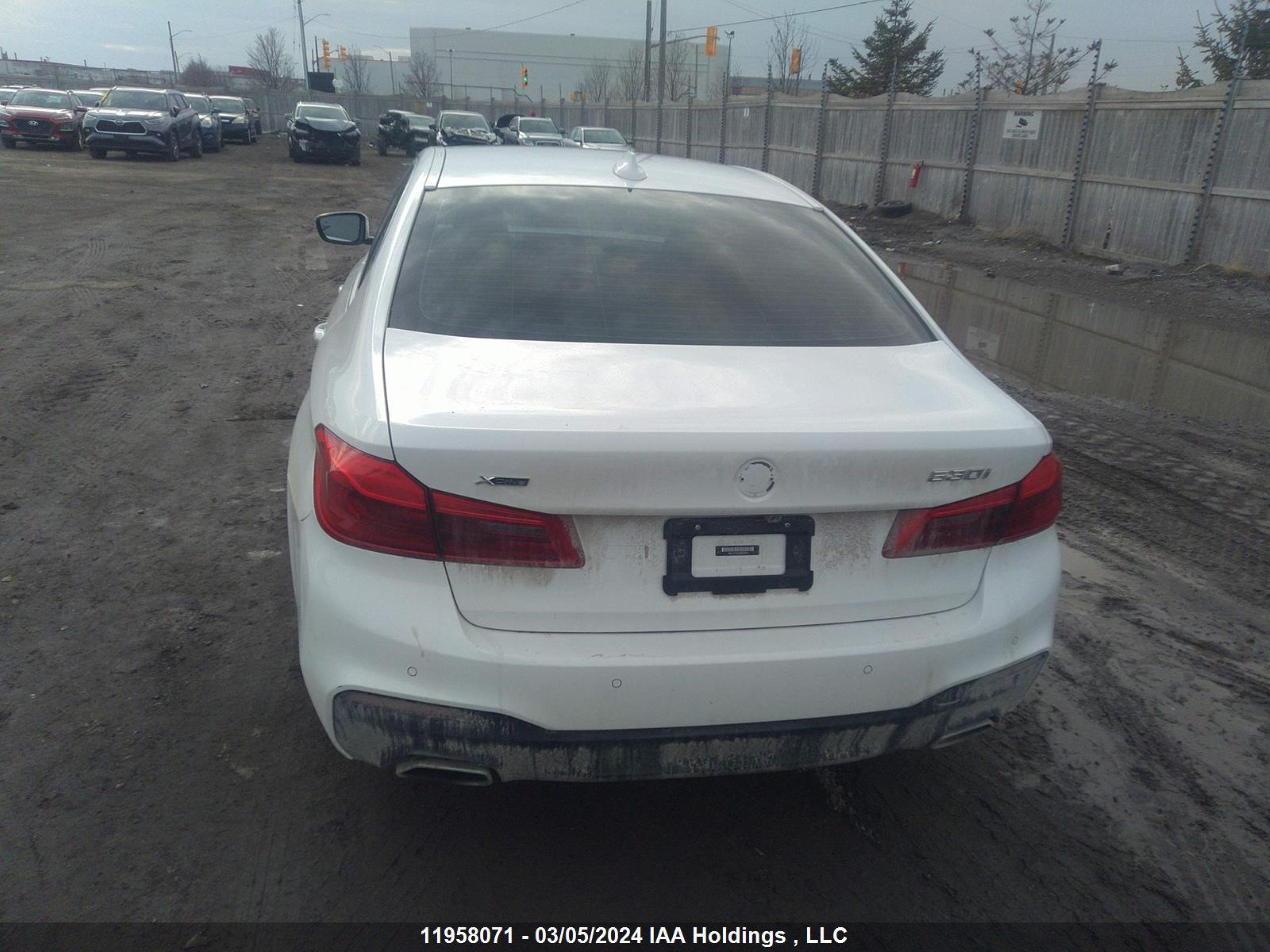 Photo 15 VIN: WBAJR7C02LWW63843 - BMW 5ER 