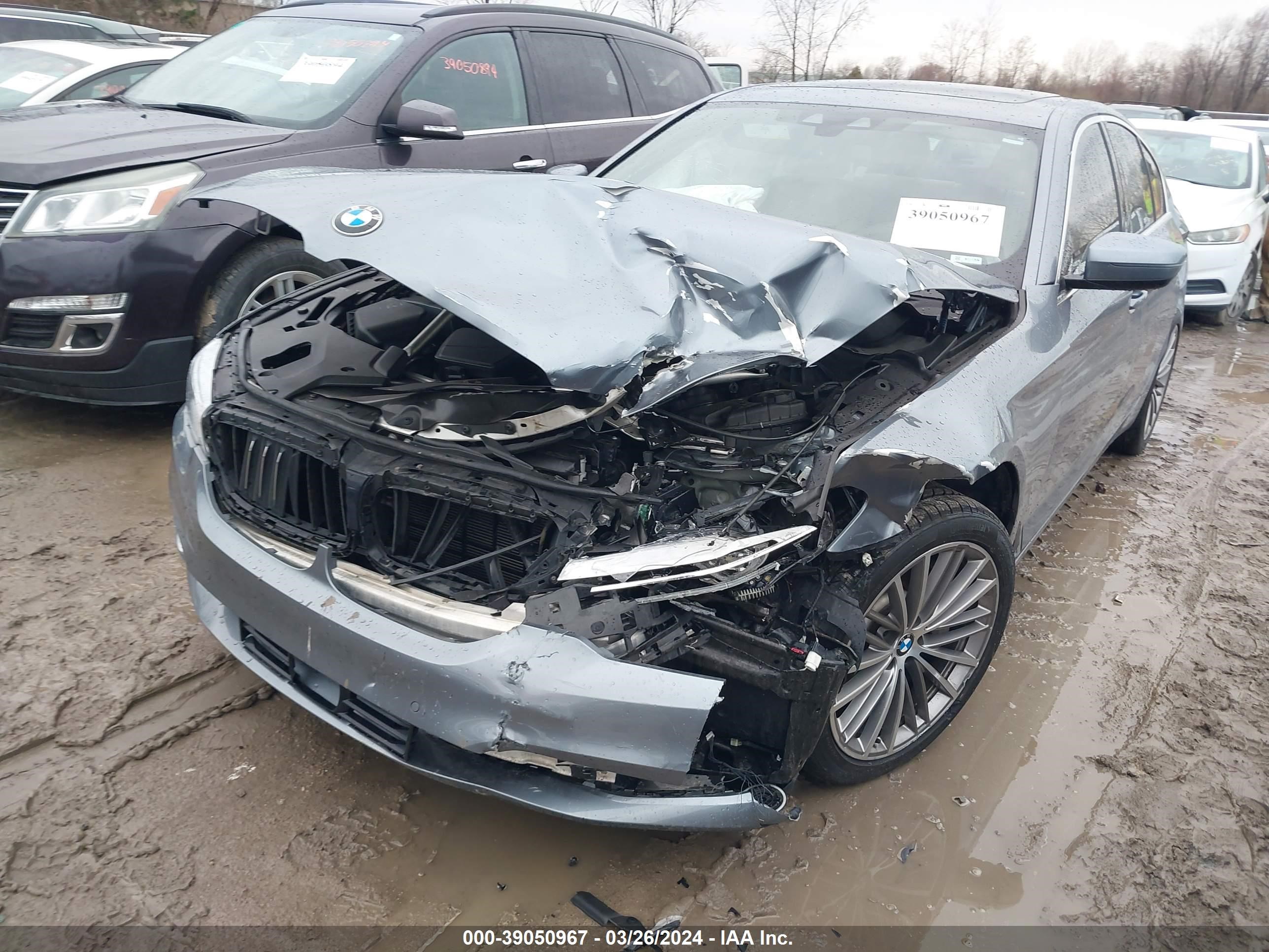 Photo 5 VIN: WBAJR7C09LWW77741 - BMW 5ER 