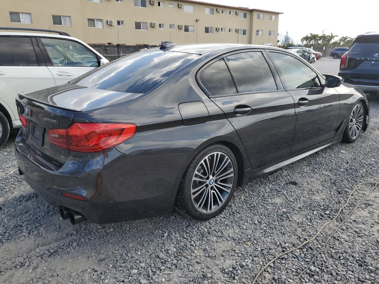 Photo 2 VIN: WBAJS7C06LBN96515 - BMW M5 