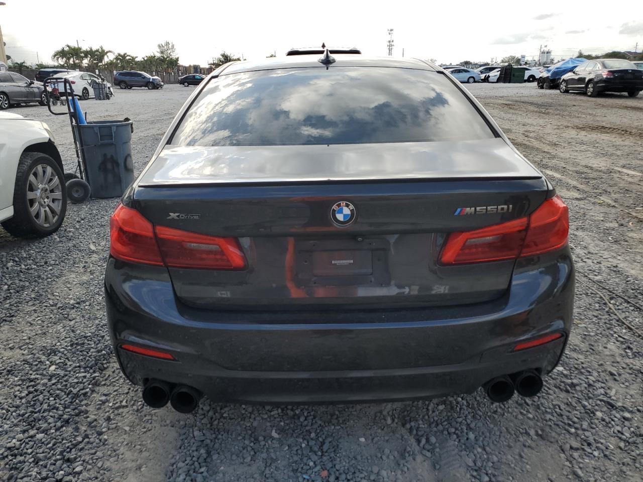 Photo 5 VIN: WBAJS7C06LBN96515 - BMW M5 