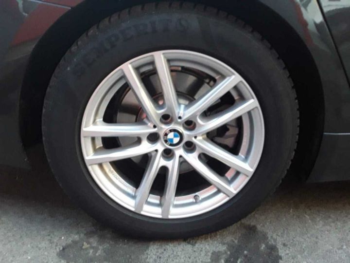 Photo 12 VIN: WBAJT11010CD55824 - BMW 520I 