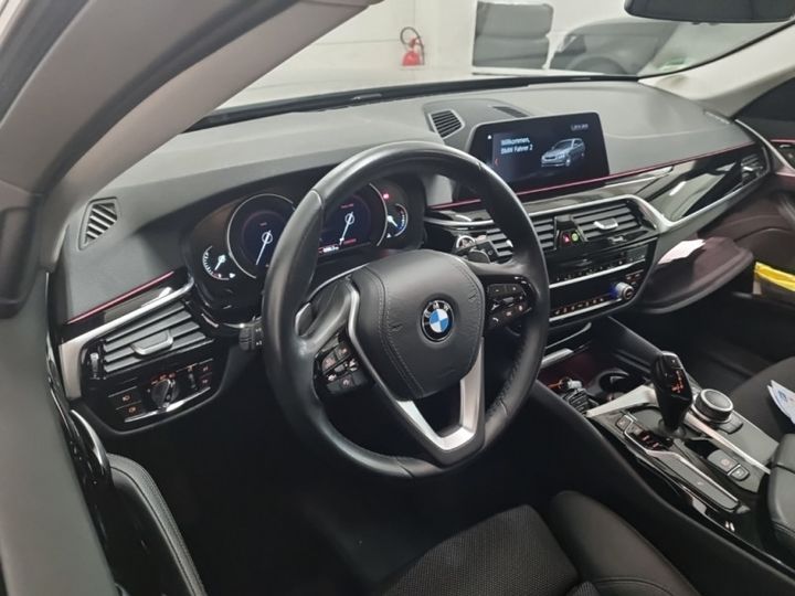 Photo 6 VIN: WBAJT11010CD58450 - BMW 520I 