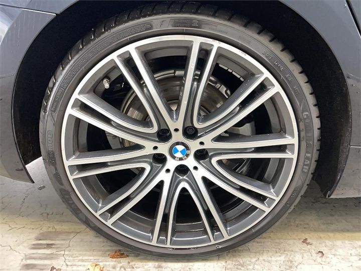 Photo 16 VIN: WBAJT11040CD23918 - BMW 520 