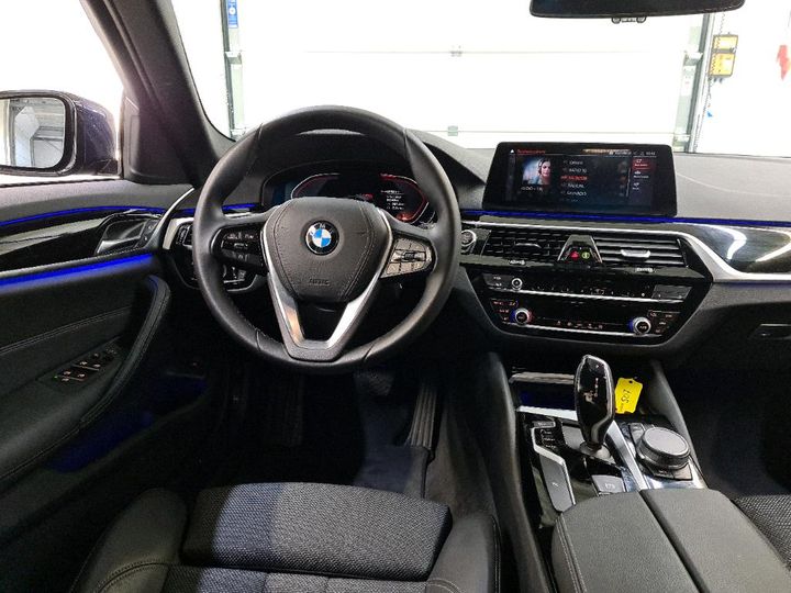 Photo 6 VIN: WBAJT11070CE22099 - BMW 520 