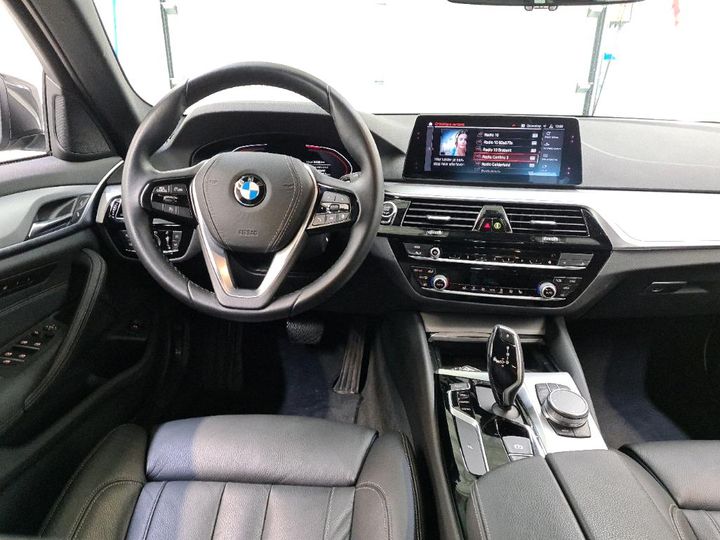 Photo 6 VIN: WBAJT11080CD22304 - BMW 520 