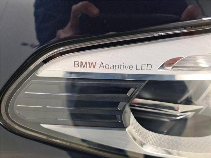 Photo 16 VIN: WBAJT31030BV43145 - BMW 530 