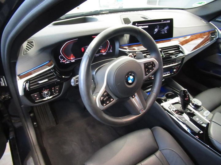 Photo 3 VIN: WBAJT51080BU76022 - BMW 530I 