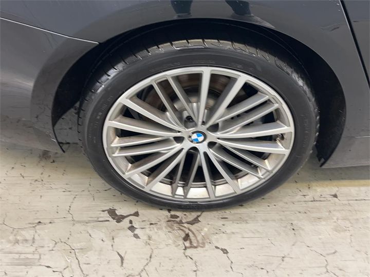 Photo 15 VIN: WBAJT91040BJ25180 - BMW 520 