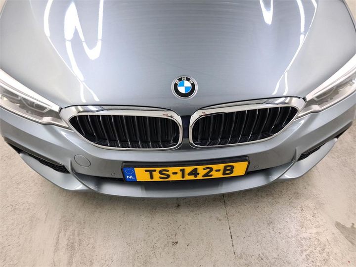 Photo 11 VIN: WBAJT91070BJ24654 - BMW 520 