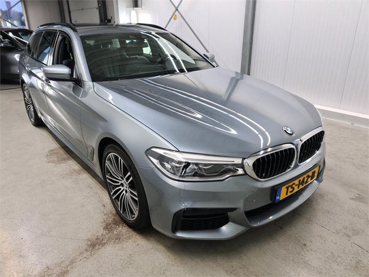 Photo 2 VIN: WBAJT91070BJ24654 - BMW 520 