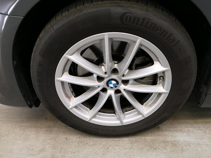 Photo 12 VIN: WBAJT91080BJ25196 - BMW 520 