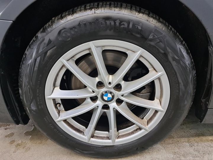 Photo 11 VIN: WBAJT91080BJ25358 - BMW 520 