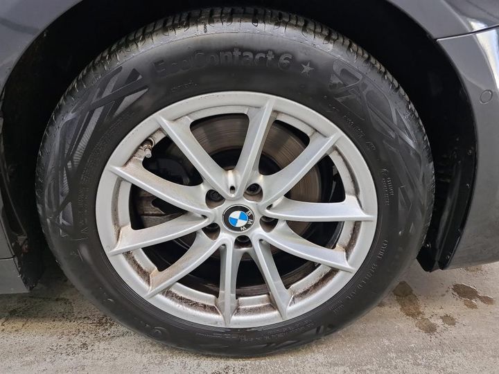 Photo 12 VIN: WBAJT91080BJ25358 - BMW 520 