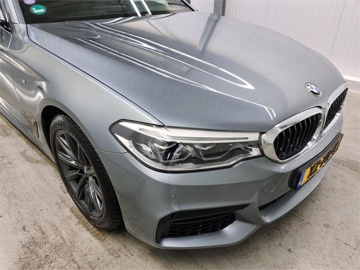 Photo 16 VIN: WBAJT91090BJ24655 - BMW 520 