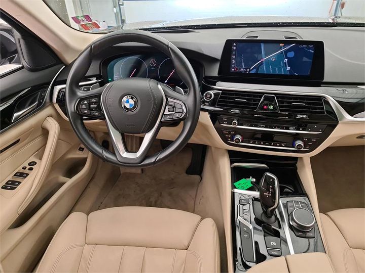 Photo 27 VIN: WBAJT91090BR74771 - BMW 5 