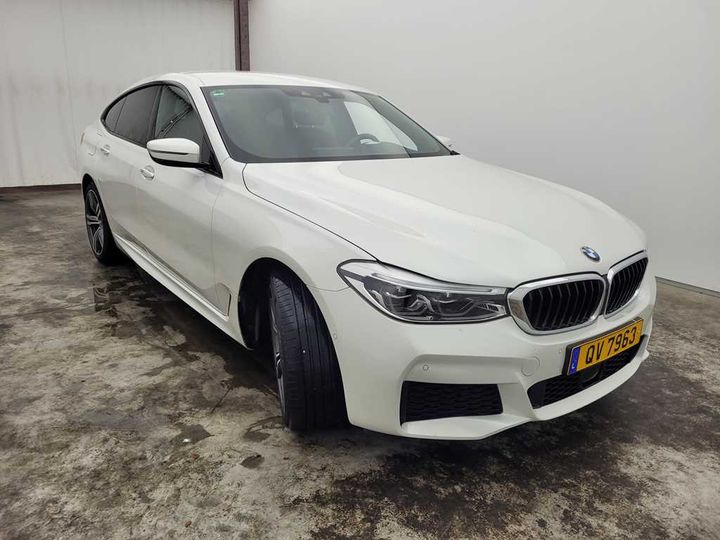 Photo 8 VIN: WBAJV61000BL15499 - BMW 6-SRIE GRAN TURISMO 