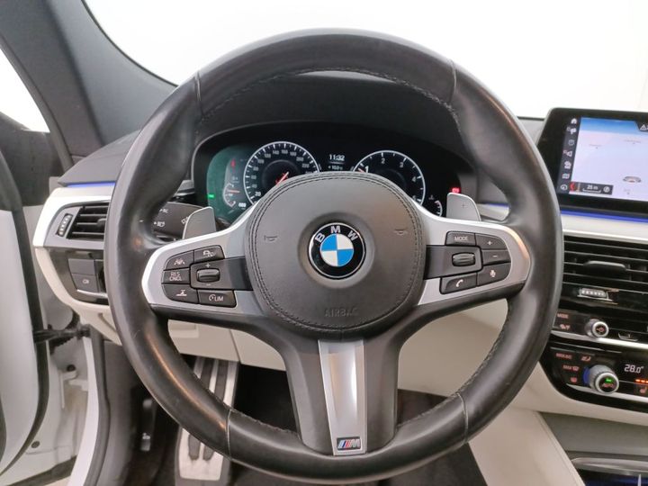 Photo 27 VIN: WBAJX21050BU93010 - BMW 6-GRAN TURISMO '17 