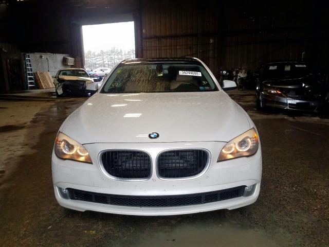 Photo 8 VIN: WBAKA4C51BC612873 - BMW 740 I 