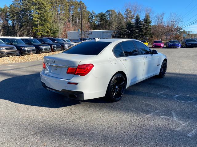 Photo 2 VIN: WBAKA4C51CC613863 - BMW 740 I 