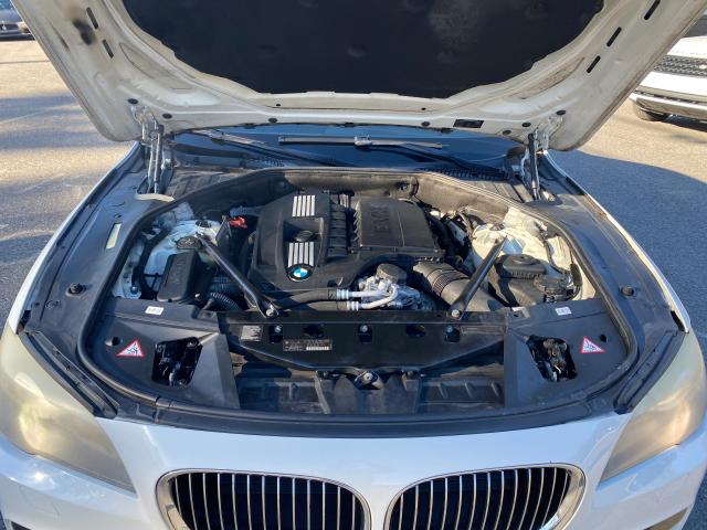 Photo 7 VIN: WBAKA4C51CC613863 - BMW 740 I 