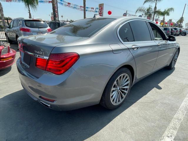 Photo 3 VIN: WBAKA4C52CC613371 - BMW 740 I 