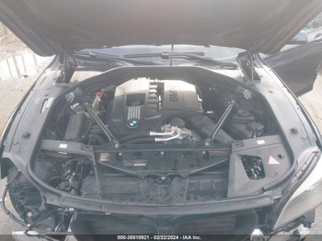 Photo 9 VIN: WBAKA4C54BC613046 - BMW 740I 