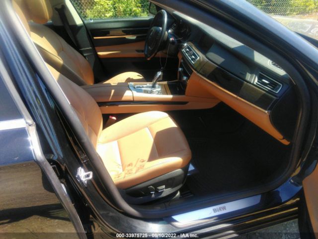 Photo 4 VIN: WBAKA4C55CDS99144 - BMW 7 SERIES 