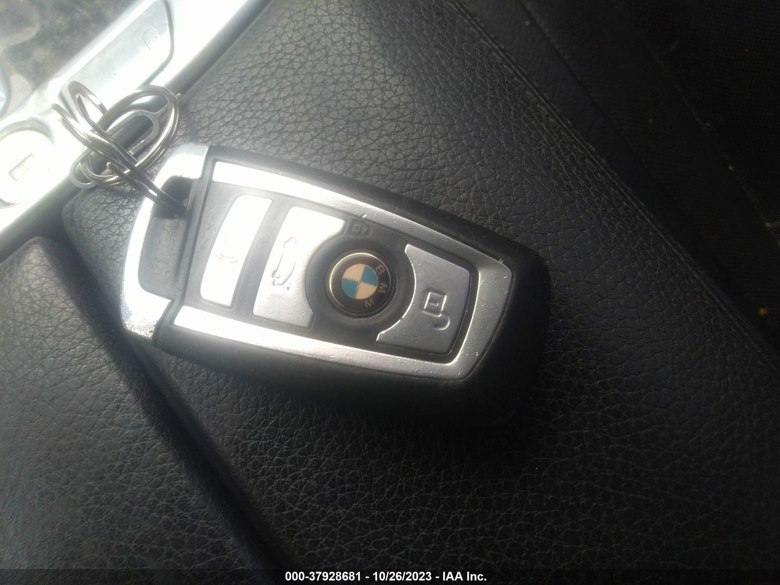 Photo 10 VIN: WBAKA4C57CDS99128 - BMW 7ER 