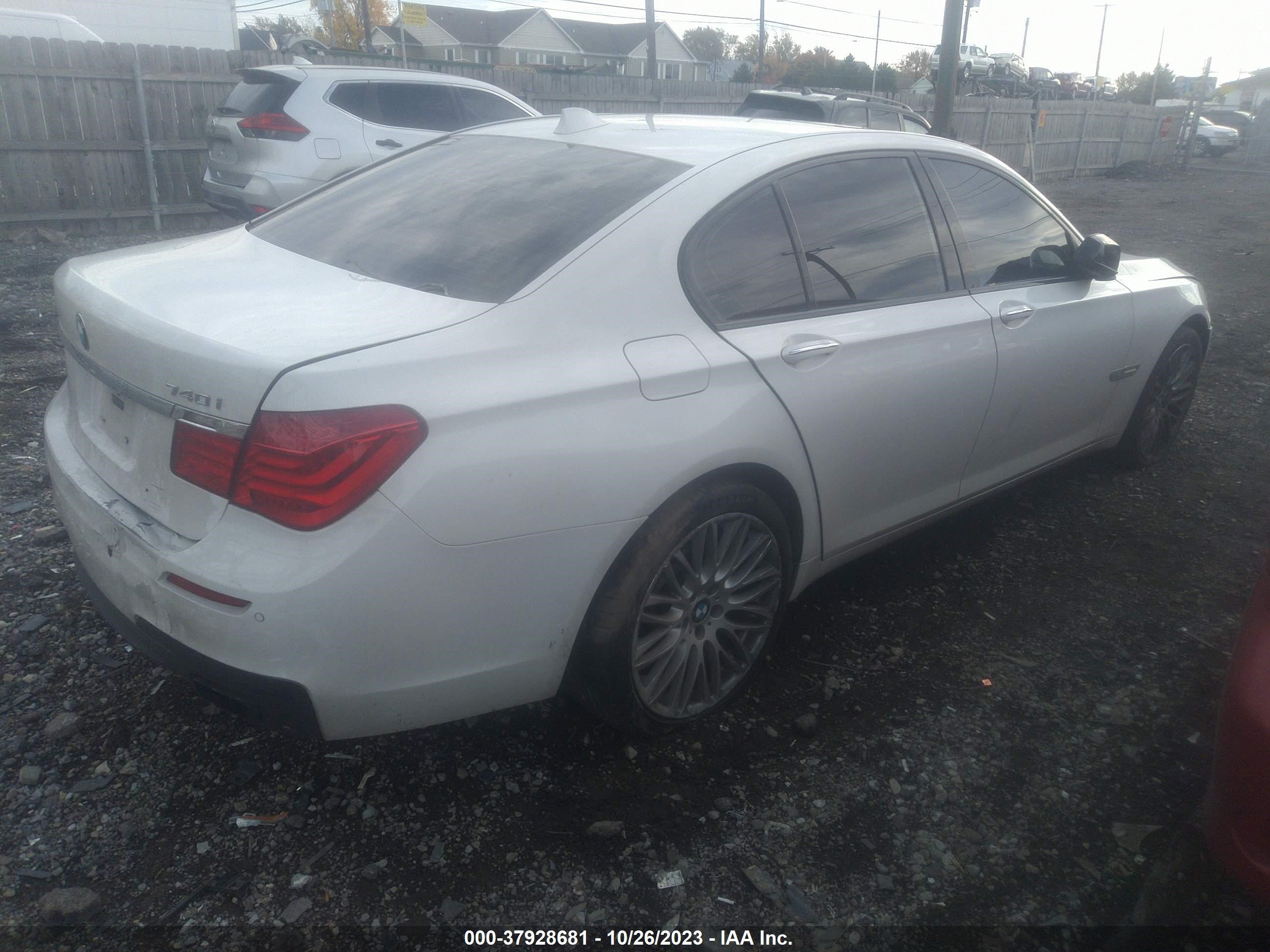 Photo 3 VIN: WBAKA4C57CDS99128 - BMW 7ER 