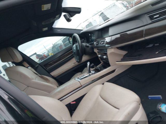 Photo 4 VIN: WBAKA4C5XBC612659 - BMW 740I 