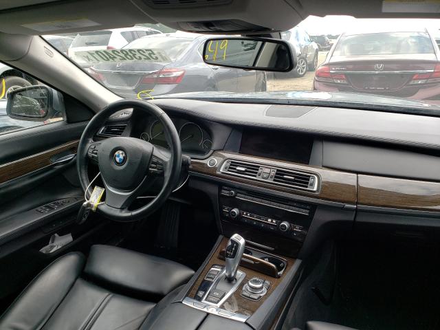 Photo 8 VIN: WBAKA4C5XCC613859 - BMW 740 I 