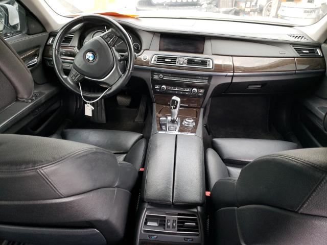 Photo 8 VIN: WBAKA4C5XCDS99382 - BMW 740 