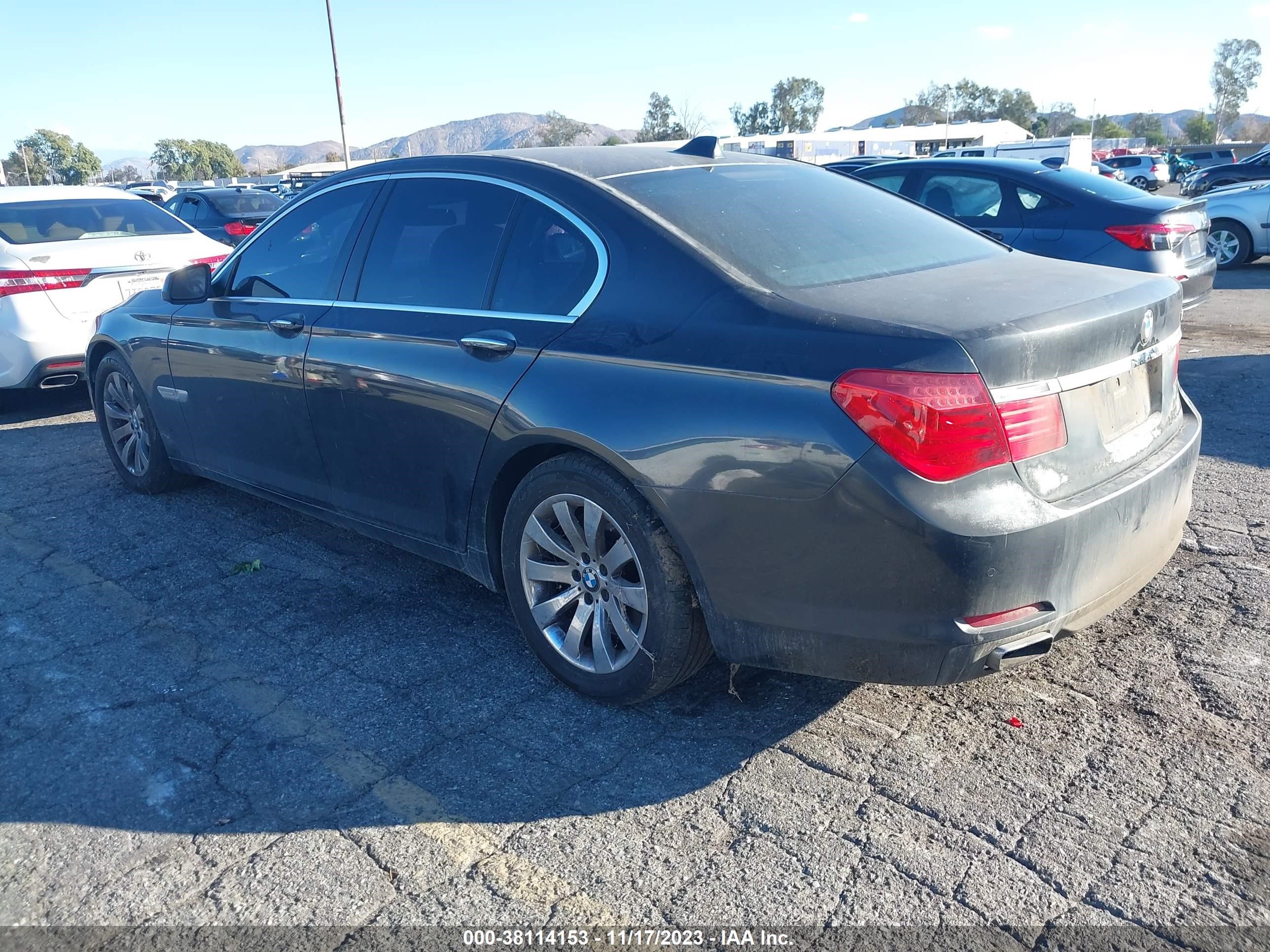 Photo 2 VIN: WBAKA83529CY34081 - BMW 7ER 