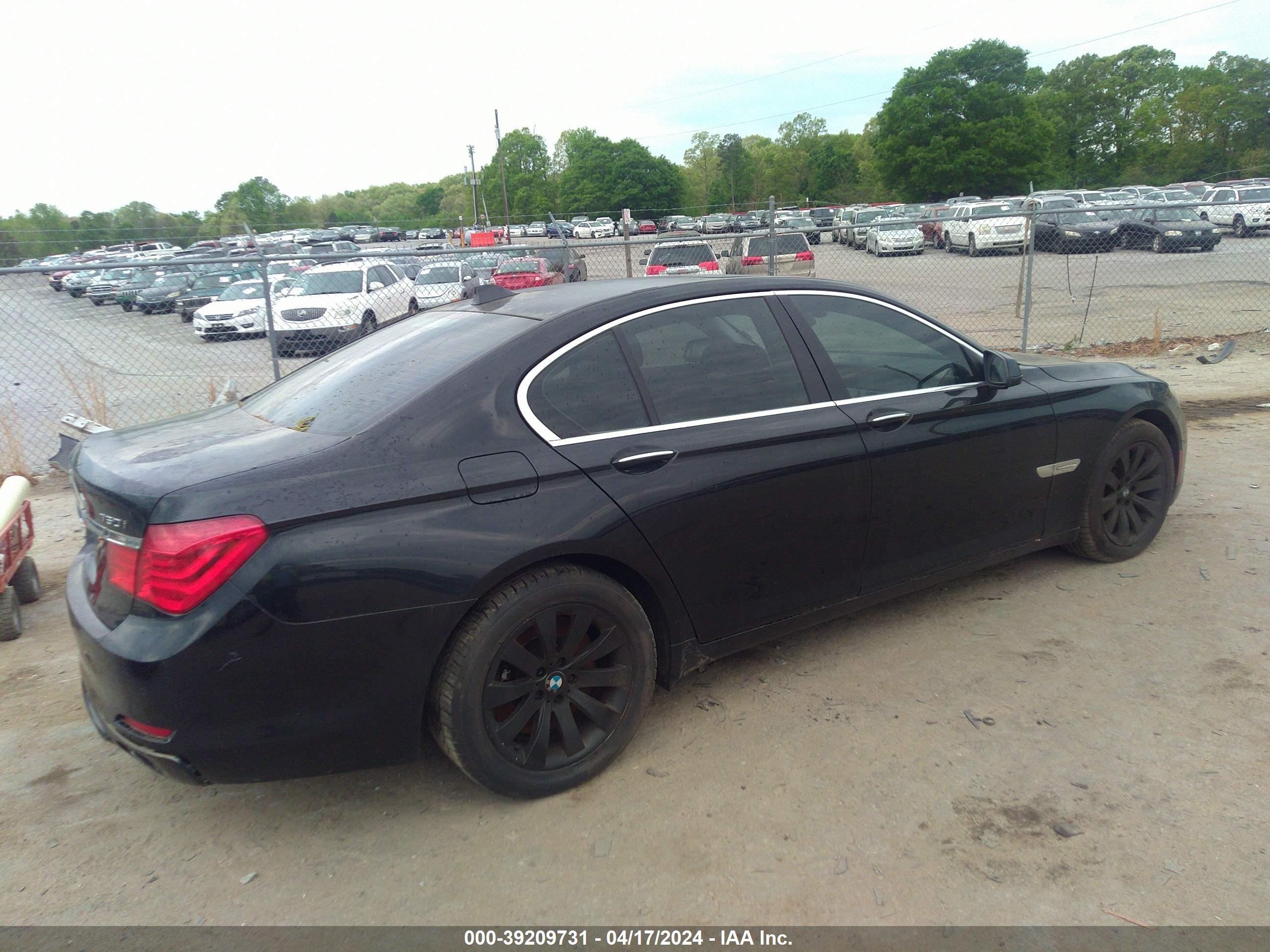 Photo 3 VIN: WBAKA83549CY34809 - BMW 750 I 