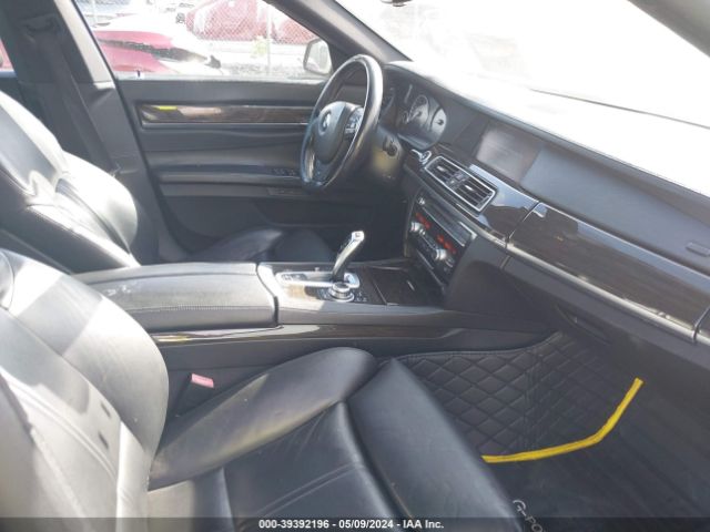 Photo 4 VIN: WBAKA8C52CDX01323 - BMW 750I 