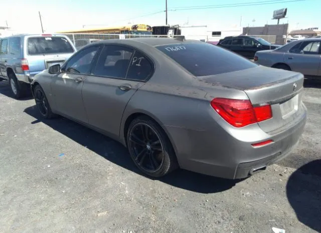 Photo 2 VIN: WBAKA8C54CDS99613 - BMW 7 SERIES 