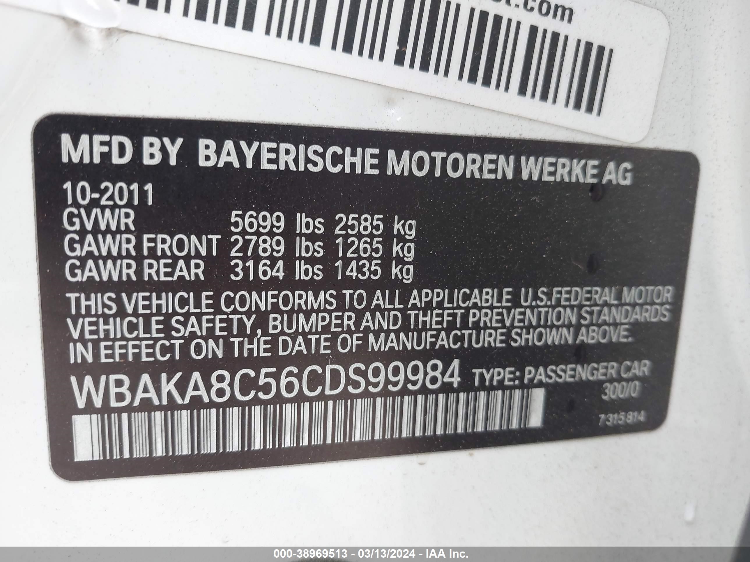 Photo 8 VIN: WBAKA8C56CDS99984 - BMW 750I 