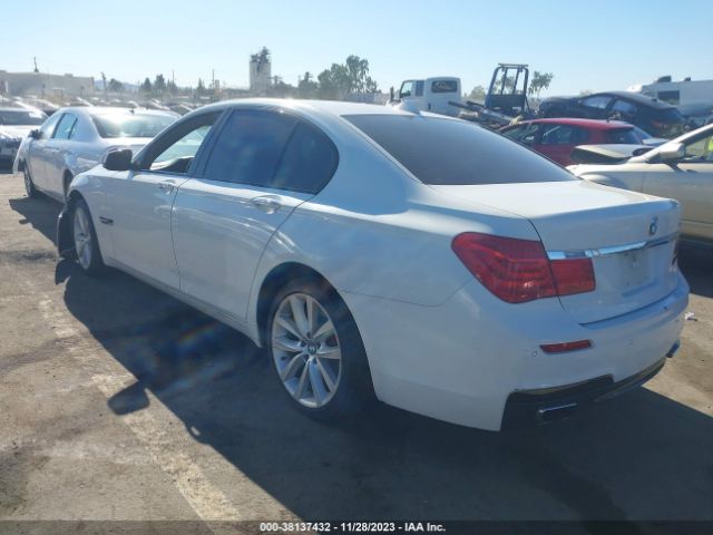 Photo 2 VIN: WBAKA8C57BCY36673 - BMW 750I 