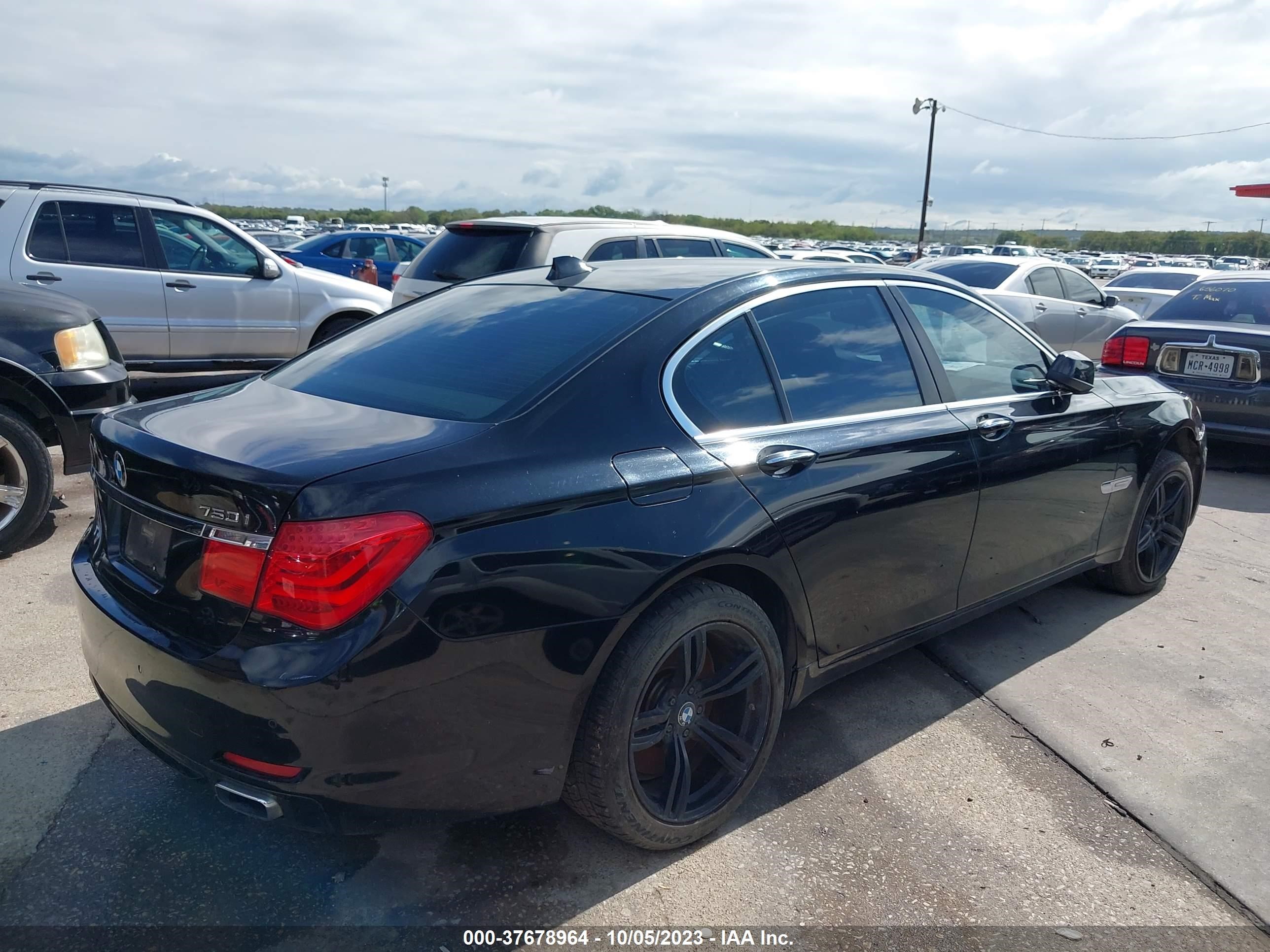 Photo 4 VIN: WBAKA8C58CCY37736 - BMW 7ER 