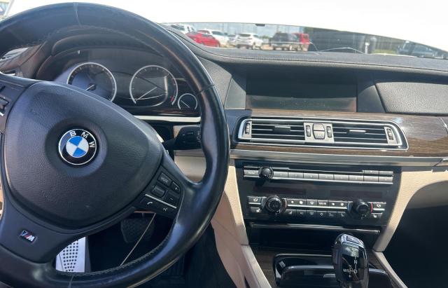 Photo 8 VIN: WBAKA8C59CDX01187 - BMW 750 I 